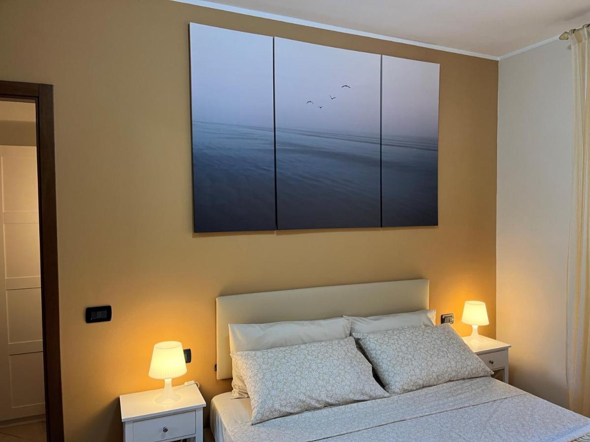 Feli Holiday Home - Panoramic Pool Lake View In Gardone Riviera Exterior photo